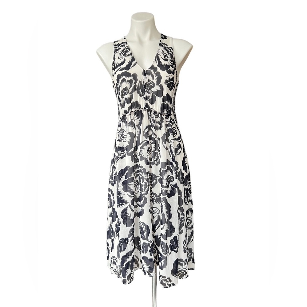 Ann Taylor black and white, midi,  floral dress. Size small.
